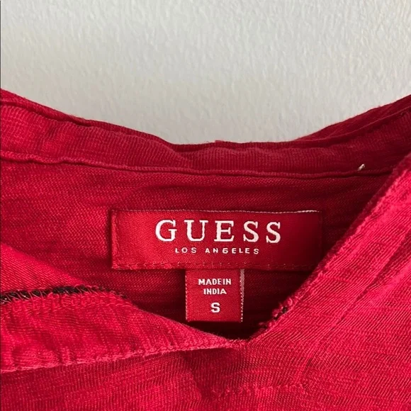 Guess Red and Black Hooded No Sleeveless Top excellent conditions - Picture 6 of 7